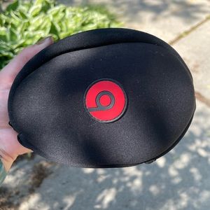 Pink beats by Dre